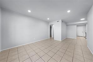 253 Locust Street S - Photo 9