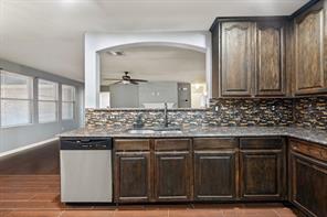 204 Rosewood Court - Photo 14