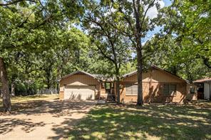 2105 Lakeview Drive - Photo 1