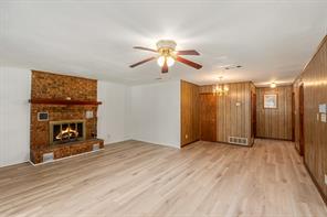 2105 Lakeview Drive - Photo 12