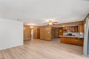 2105 Lakeview Drive - Photo 13