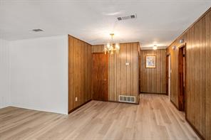 2105 Lakeview Drive - Photo 16