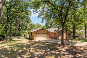 2105 Lakeview Drive - Photo 4