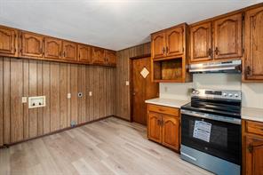 2105 Lakeview Drive - Photo 9