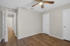 2201 W Brooklake Street - Photo 19