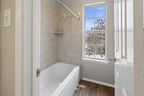 2201 W Brooklake Street - Photo 23