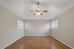 2201 W Brooklake Street - Photo 26
