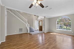 2201 W Brooklake Street - Photo 4
