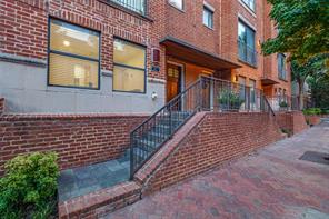 2420 Hugo Street - Photo 40