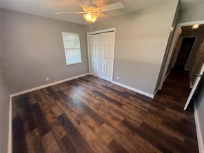 300 S Joyce Street - Photo 8