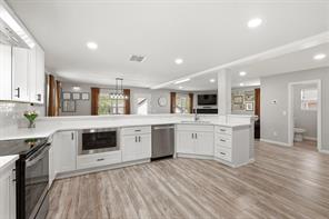 776 E Fulton Street - Photo 1