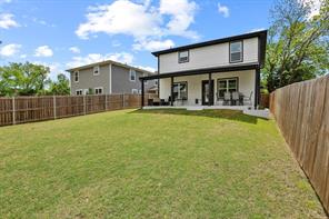 776 E Fulton Street - Photo 21