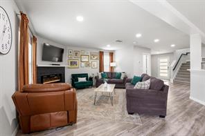 776 E Fulton Street - Photo 9