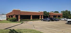 900 W Ennis Avenue - Photo 1