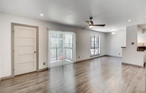 2800 Douglas Avenue - Photo 4