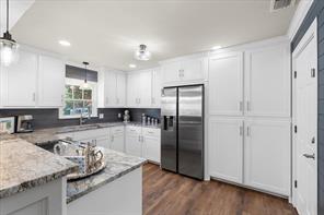 1801 Woodlawn Avenue - Photo 13