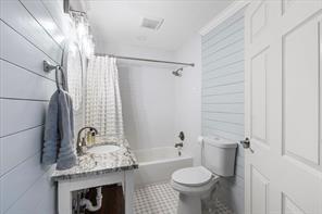 1801 Woodlawn Avenue - Photo 27