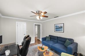 1801 Woodlawn Avenue - Photo 29