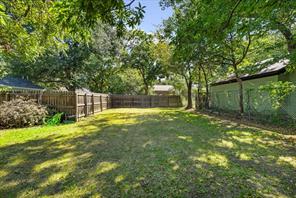 1801 Woodlawn Avenue - Photo 35