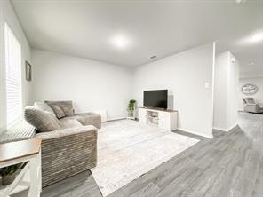 156 Dotty Lou Street - Photo 4