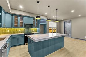 818 Lambert Street - Photo 3