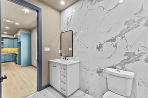 818 Lambert Street - Photo 33