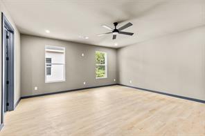 818 Lambert Street - Photo 36