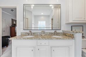 605 Montgomery Street - Photo 20