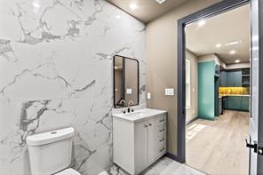820 Lambert Street - Photo 27