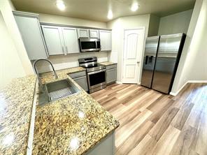 1812 Arbordale Way - Photo 11