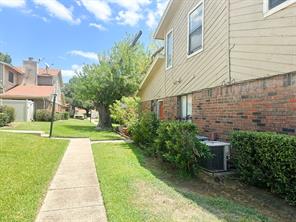 2240 TARPLEY Road - Photo 3