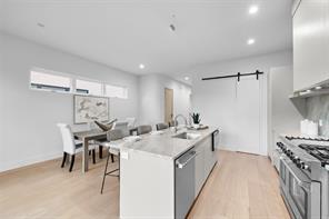 1508 Holly Avenue - Photo 8