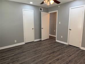 2504 Normont Circle - Photo 14