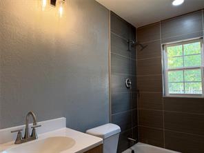 2504 Normont Circle - Photo 15