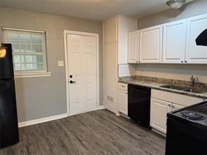2504 Normont Circle - Photo 8