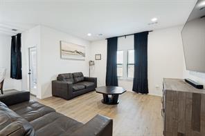 2303 Peregrine Way - Photo 9