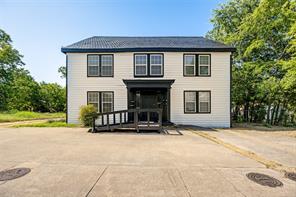 3607 Lee Street - Photo 1