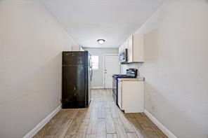 3607 Lee Street - Photo 16