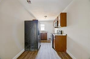 3607 Lee Street - Photo 8