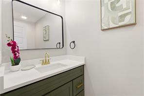 2123 Greenbriar Lane - Photo 13