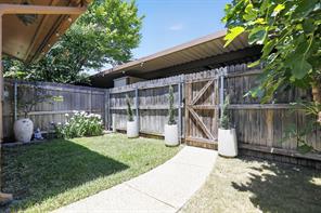2115 Warnford Place - Photo 35