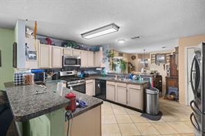 2610 Vistaview Drive - Photo 6