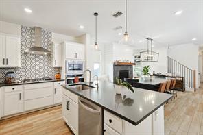 2420 Elm Place - Photo 10