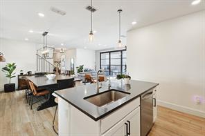 2420 Elm Place - Photo 11