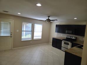 8704 Hunters Creek Drive - Photo 8