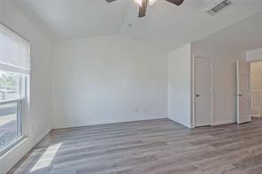 709 Lee Street - Photo 4