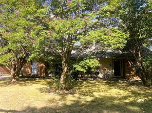 1105 Park Street - Photo 2