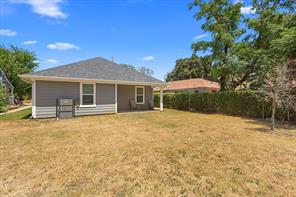 1206 Claude Street - Photo 15