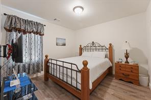 1206 Claude Street - Photo 8