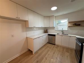 106 W Jeter Street - Photo 3